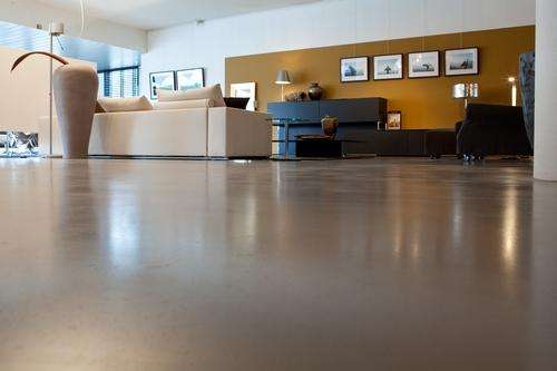 水泥自流平地坪